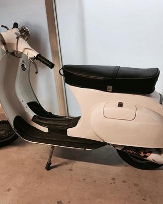 VESPA PRIMAVERA 125 STORICA