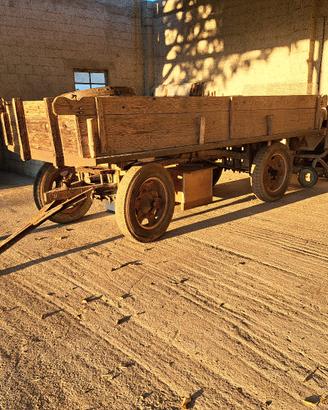 Carro agricolo in legno