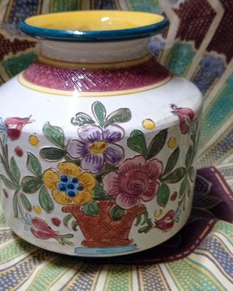 Vaso dipinto in ceramica siciliana