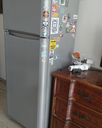 frigorifero con congelatore classe A Indesit 