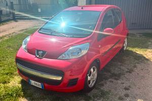 Peugeot 107 1.0 benzina perfetta per neopatentati