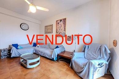 Appartamento di 85 m² con 3 locali e box auto a Se