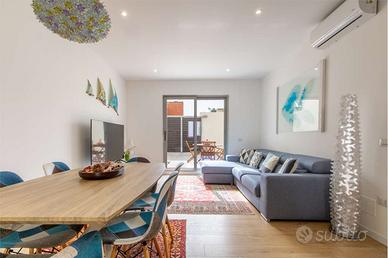 Indipendente ristrutturata con cortile