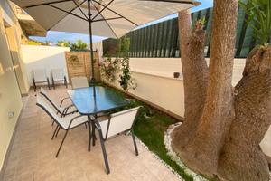 Casa con giardino e servizio spiaggia a Silvi