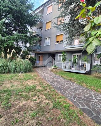 3 LOCALI A CORNATE D'ADDA