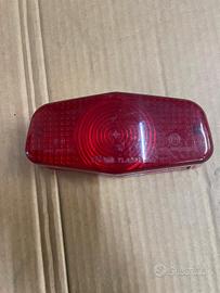 Fanale posteriore Royal Enfield con riflettore per