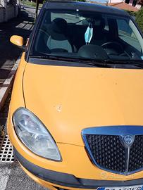 Lancia Ypsilon 1.2 Benzina MOMO