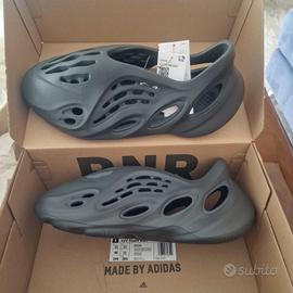Adidas YEEZY FOAM RNR Carbon n. 46 nuove