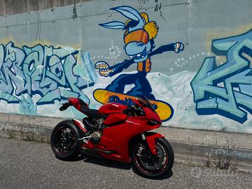 Ducati 1999 panigale