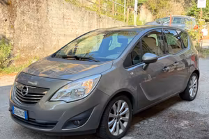 Opel Meriva 1.4 16V Cosmo 47.000 - 2010 euro5