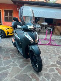 SH300