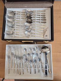Set di posate da 12 in acciaio e oro
