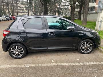 Toyota Yaris Y20, Ibrida 1.5 55KW (2020)