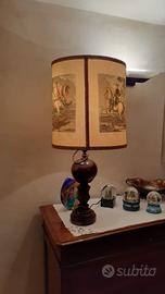 Paralume con pergamena