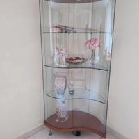 Vetrina a goccia con faretto