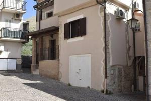 Appartamento di 111 m² con 2 locali a Esperia
