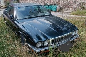 Jaguar XJ6
