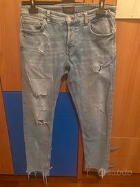 Jeans uomo strappati