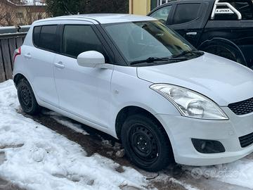 Suzuki Swift 4x4 neopatentati