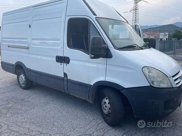 Furgone Iveco Daily 35/S/E4