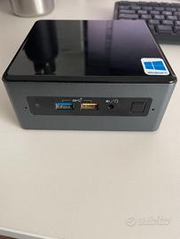 Intel Nuc 8i3beh2
