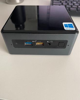 Intel Nuc 8i3beh2