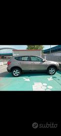 NISSAN QASHQAI 1,6 BENZINA