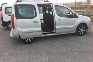 Peugeot Partner 1.6 hdi tetto panoramico