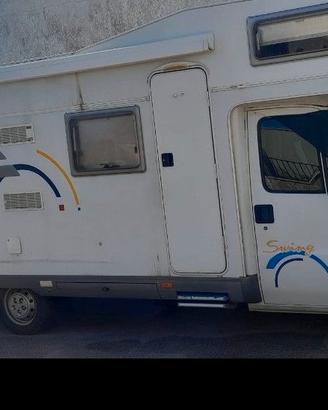 Camper Hymer con mansarda