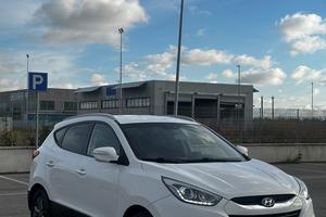 Hyundai iX35 1.7 CRDi 2WD Xpossible