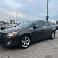 OPEL Astra 2.0 CDTI 160 CV ST Cosmo S