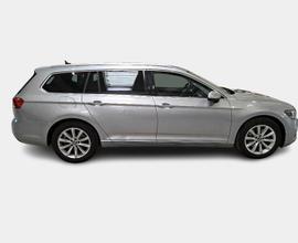 VOLKSWAGEN PASSAT VARIANT 2.0 TDI SCR EVO 110kW Bu