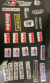 Set da 28 adesivi per moto di marca originali