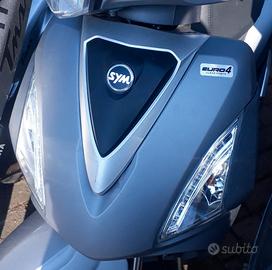 Symphony ST 125 '18 : scudo faro forcella cerchi