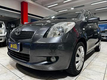 Toyota Yaris 1.3 5 porte Sol