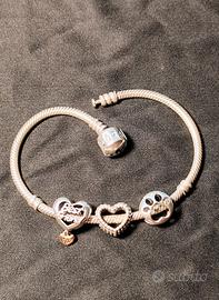 bracciale pandora con ciondoli charm