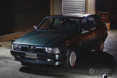 Alfa Romeo 75 2.0 Twin Spark 