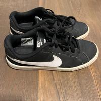 Nike Court Royale da donna