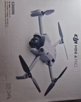 DJI Mini 4 Pro Fly More Combo