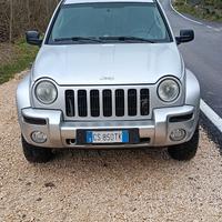 Jeep Cherokee 2.5 crd