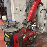 Smontagomme auto Corghi