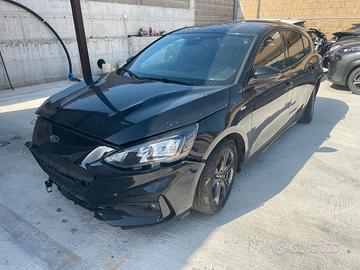 Ford Focus 1.0 EcoBoost 125 CV 5p. ST-Line sinistr