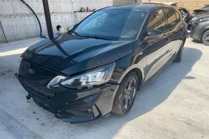 Ford Focus 1.0 EcoBoost 125 CV 5p. ST-Line sinistr