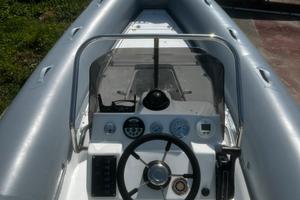 Gommone LED 590