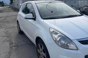 hyundai i20 neopatentati