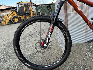 Hard tail moxie taglia L