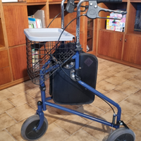 Deambulatore 3 ruote pieghevole