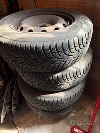 Gomme invernali Nokian 195/65/R15