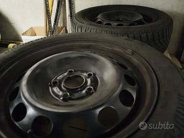Cerchi in ferro + gomma  195/65 R15