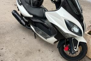 Kymco 300